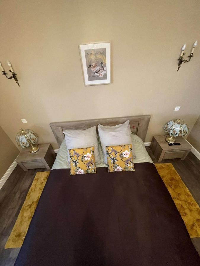 Domaine D'Aveluy Bed & Breakfast Екстериор снимка